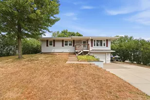 407 W Birch St, Saint Joseph, MN 56374 - Photo 27
