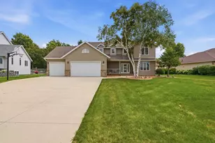 3200 Eagle Ridge Dr E, Willmar, MN 56201 - Photo 1