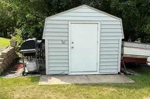 452 Kouwe St NW, Hutchinson, MN 55350 - Photo 17