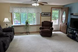 452 Kouwe St NW, Hutchinson, MN 55350 - Photo 5