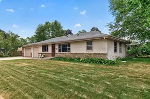 1601 E 82nd St, Bloomington, MN 55425 - Photo 1