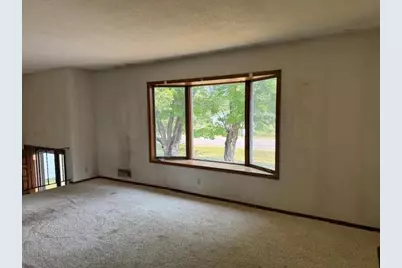 556 Constance Boulevard NW, Andover, MN 55304 - Photo 3