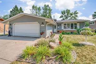 1411 23rd Ave S, Moorhead, MN 56560 - Photo 1