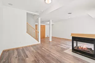 1971 Andrew Ct, Chanhassen, MN 55317 - Photo 21