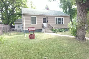 304 13th St N, Moorhead, MN 56560 - Photo 1