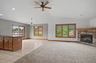 701 Spring Ct, Brownsville, MN 55919 - Photo 3