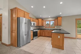 701 Spring Ct, Brownsville, MN 55919 - Photo 7