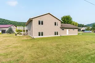 701 Spring Ct, Brownsville, MN 55919 - Photo 31