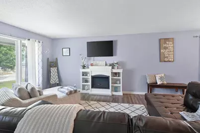 405 W Channing Avenue, Fergus Falls, MN 56537 - Photo 9
