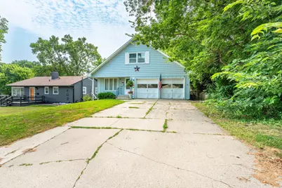 405 W Channing Avenue, Fergus Falls, MN 56537 - Photo 3