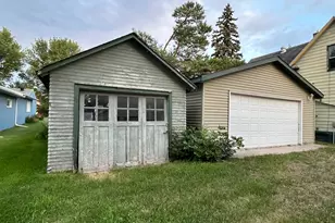 309 4th St W, Thief River Falls, MN 56701 - Photo 9