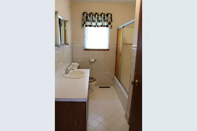 506 Lincoln Avenue W, Karlstad, MN 56732 - Photo 9