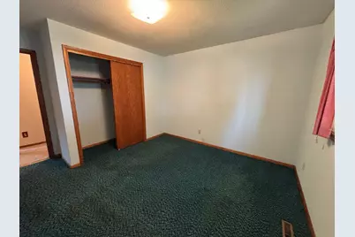 506 Lincoln Avenue W, Karlstad, MN 56732 - Photo 11