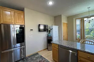 474 Bluebird Ln, Woodbury, MN 55125 - Photo 17