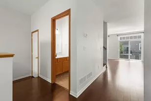 10015 Liatris Ln, Eden Prairie, MN 55347 - Photo 9