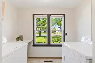 1035 E Main St, Mankato, MN 56001 - Photo 17
