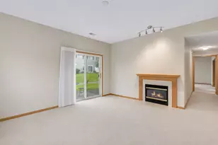 6889 Folkestone Rd, Apple Valley, MN 55124 - Photo 5