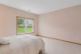 6889 Folkestone Rd, Apple Valley, MN 55124 - Photo 15