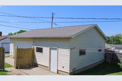 220 Garfield Street, Eveleth, MN 55734 - Photo 13