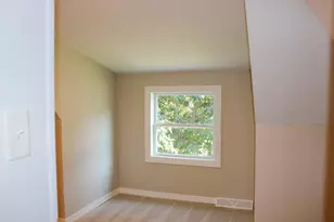 220 Garfield St, Eveleth, MN 55734 - Photo 7