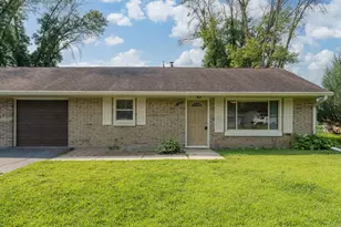 109 Jay St, Le Sueur, MN 56058 - Photo 1