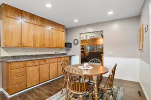 828 Clinton Street E, Waterville, MN 56096 - Photo 15