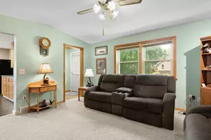 828 Clinton Street E, Waterville, MN 56096 - Photo 23