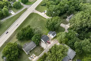 828 Clinton Street E, Waterville, MN 56096 - Photo 7