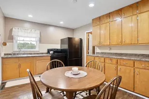 828 Clinton Street E, Waterville, MN 56096 - Photo 17
