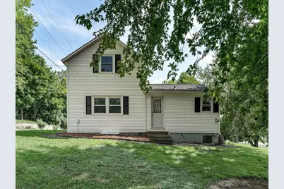 828 Clinton Street E, Waterville, MN 56096 - Photo 1