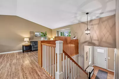 1121 Scott Street S, Shakopee, MN 55379 - Photo 5