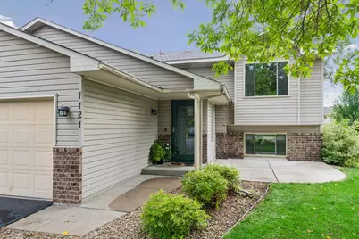 1121 Scott Street S, Shakopee, MN 55379 - Photo 3