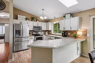 1121 Scott St S, Shakopee, MN 55379 - Photo 11