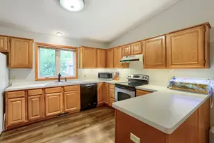 13027 Penn Ave S, Burnsville, MN 55337 - Photo 3