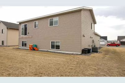 1709 Maple Leaf Lane, Litchfield, MN 55355 - Photo 17