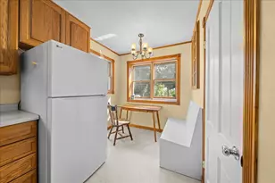 921 4th St N, Stillwater, MN 55082 - Photo 11