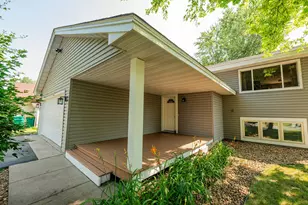 3244 Meadow Brook Ct, Vadnais Heights, MN 55127 - Photo 7