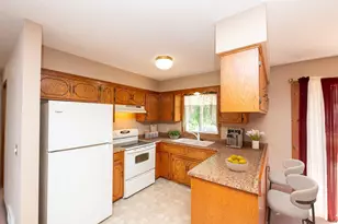 3244 Meadow Brook Ct, Vadnais Heights, MN 55127 - Photo 5