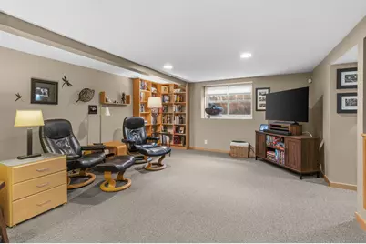 493 Wheelock Parkway W, Saint Paul, MN 55117 - Photo 37