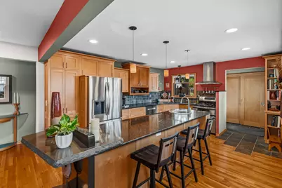 493 Wheelock Parkway W, Saint Paul, MN 55117 - Photo 13