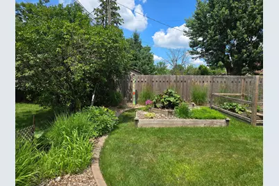 493 Wheelock Parkway W, Saint Paul, MN 55117 - Photo 9