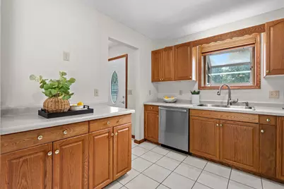 16595 Harwell Avenue, Lakeville, MN 55044 - Photo 5