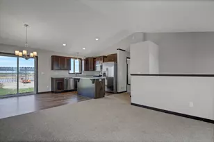 2598 Topaz St, Saint Augusta, MN 56301 - Photo 3