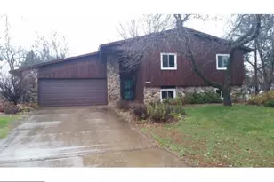 2802 Wildcrest Ln, Stillwater, MN 55082 - Photo 1