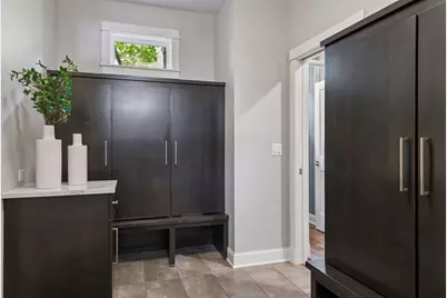 633 Park Street E, Wayzata, MN 55391 - Photo 13