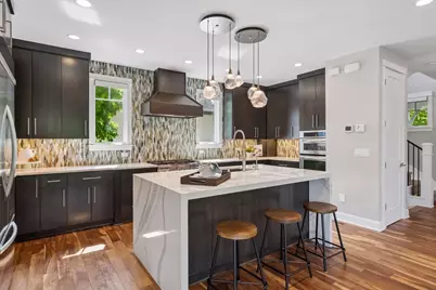 633 Park Street E, Wayzata, MN 55391 - Photo 9
