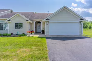 738 33rd St NW, Bemidji, MN 56601 - Photo 1