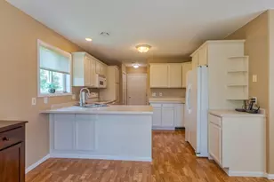 738 33rd St NW, Bemidji, MN 56601 - Photo 5