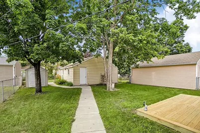 1049 16th Avenue S, Saint Cloud, MN 56301 - Photo 25