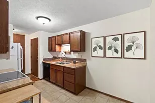 135 Viking Dr E, Little Canada, MN 55117 - Photo 3